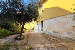 CASA INDIPENDENTE A SOLOFRA