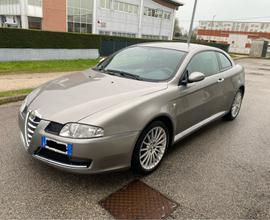 Alfa Romeo GT 1.9 JTDM 16V 124.000km