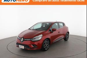 RENAULT Clio XJ54704
