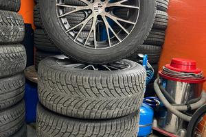 Cerchi in lega R’18