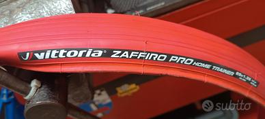 Copertone Vittoria zaffiro pro home trainer. 
