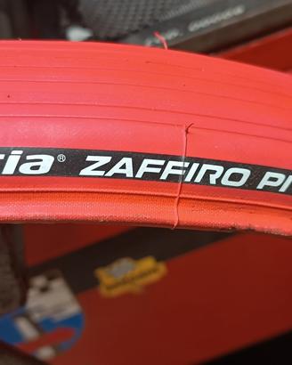 Copertone Vittoria zaffiro pro home trainer. 