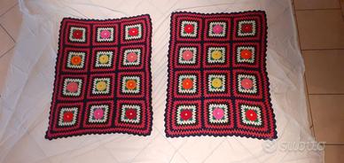 2 Coperte piccole Double Face a uncinetto Nuove