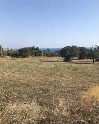 Terreno di 11340 m² a Roseto Capo Spulico
