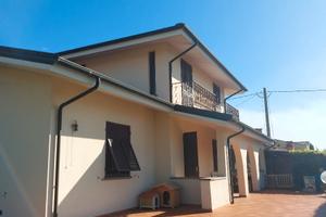 Villetta singola abitabile