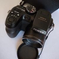 fotocamera digitale bridge Fujifilm Finepix S1500.