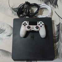 PS4 in buone condizioni 