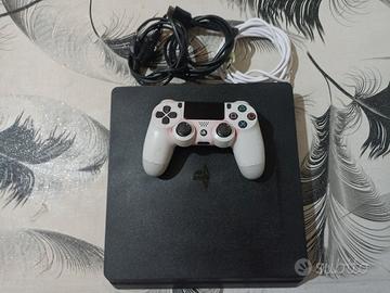 PS4 in buone condizioni 