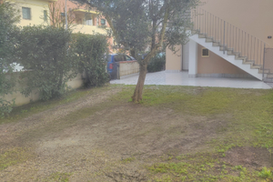 Trilocale piano terra autonomo con giardino Forlì