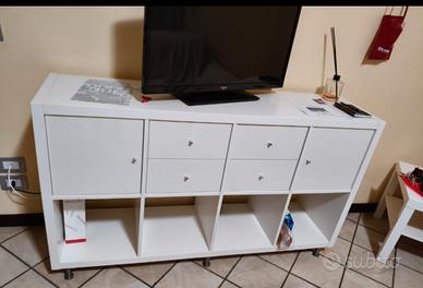 Mobile porta‑TV / credenza moderna