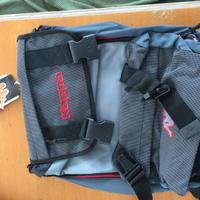 Zaini per scuola o campeggio