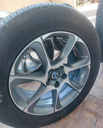 cerchi con gomme 