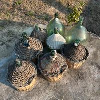 Damigiane decorative