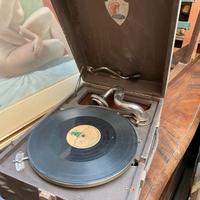 Antiquariato Grammofono russo