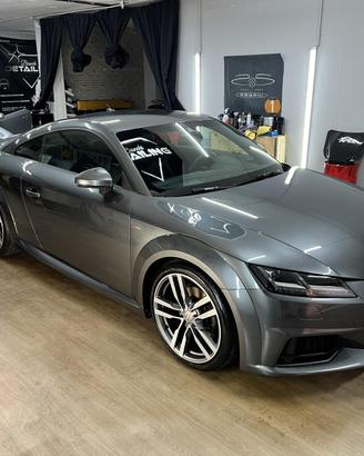 Audi TT MK3 2.0 TFSI S-LINE