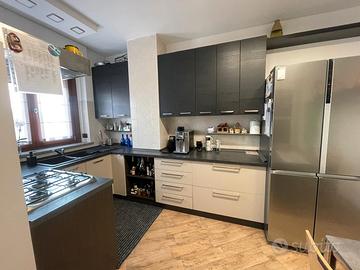  Splendida cucina componibile angolare
