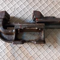 morsa in ferro vintage 