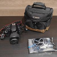 Canon 650D + EF-S 18-55mm 