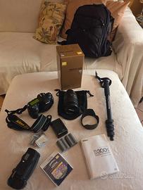 Nikon D300 S + Obbiettivo originale 18 x 300 mm.