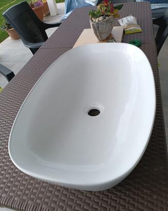 Lavabo da appoggio in ceramica