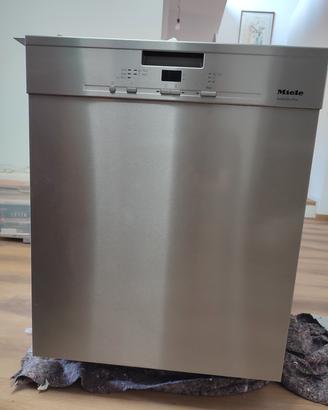 lavastoviglie Miele Active Eco Plus 