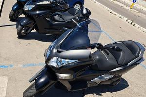 Honda Silwer wing SWT 400