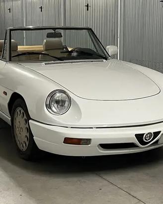 Alfa Romeo Duetto Spider 2.0 IV Serie, anno 1990