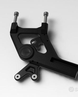 STAFFA POSTERIORE PER PINZA FRENO RADIALE TMAX 530