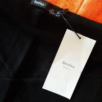 Gonna Bershka nera elasticizzata