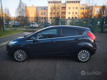 Ford Fiesta 2009 -  5p 1.2 16v Titanium 82cv