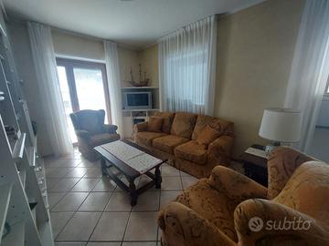 Divano 3 posti e poltrone Bergère