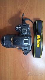 SET Nikon D3200  con obiettivo AF-S NIKKOR 18-55mm