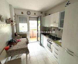 Studio Casa propone in zona Clarina