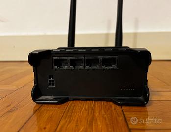 Router LTE dual SIM Teltonika RUT950 - Senza PSU