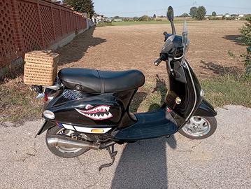 VESPA ET4 125