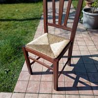 sedia classica in noce scuro 