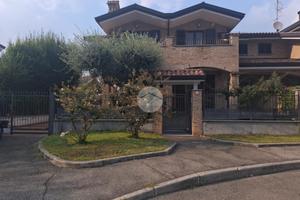 PORZIONE DI BIFAMILIARE A PADERNO DUGNANO