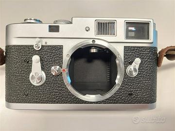 LEICA M2