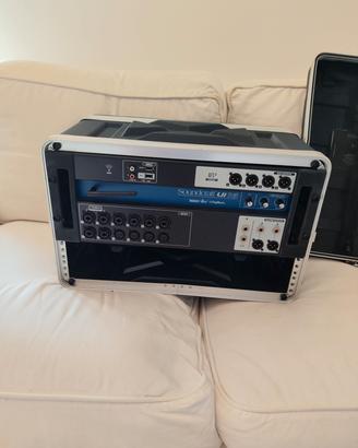 mixer soundcraft ui16