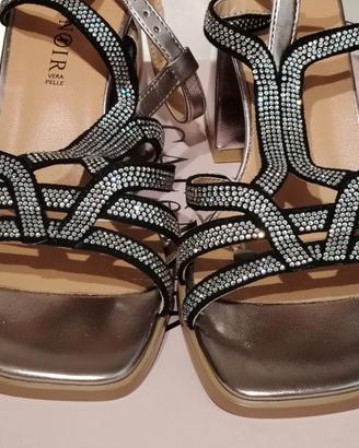 Sandali Cafè noir, pelle, con cartellino. 