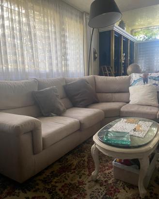 Divano angolare grigio perla con letto singolo