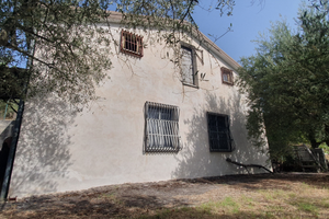 Fabbricato con Terreno in Atena Lucana