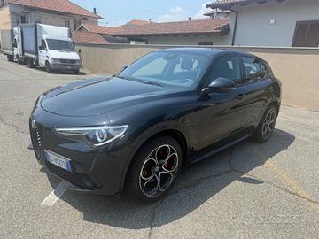 Alfa Romeo Stelvio 2.2 Turbodiesel 210 CV AT8 Q4 V