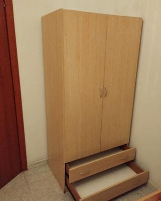 Armadio e letto singolo estraibile