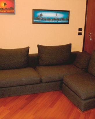 Divano marca Asnaghi Meda (Made in Italy)