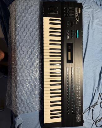 Yamaha DX7s