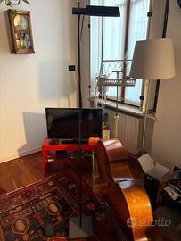 Lampada piantana nera