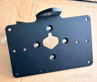 Porta targa rizoma - mod. PT083B
