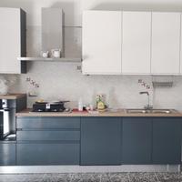CUCINA SEMINUOVA BIANCO/GRIGIO con elettr.