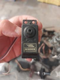 Ricambi per modellini macchine telecomandate